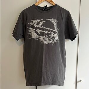 LOST: Gray Graphic T-Shirt